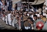 Standbild Jacqueline Kennedy Peshawar in Pakistan, 1962, aus Sekunde 20 historischem Filmmaterial Videoclip 65675034322