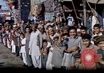 Standbild Jacqueline Kennedy Peshawar in Pakistan, 1962, aus Sekunde 21 historischem Filmmaterial Videoclip 65675034322