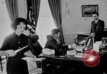 Standbild John F Kennedy Touren NASA Facility United States USA, 1963, aus Sekunde 60 historischem Filmmaterial Videoclip 65675034340