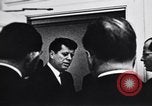 Immagine di John F Kennedy parlando di consulenti militari Washington DC USA, 1963, secondo 40 filmato di repertorio 65675034342