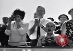 Immagine di John F Kennedy saluto il popolo americano United States USA, 1963, secondo 8 filmato di repertorio 65675034343