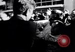 Immagine di John F Kennedy saluto il popolo americano United States USA, 1963, secondo 12 filmato di repertorio 65675034343