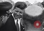 Immagine di John F Kennedy saluto il popolo americano United States USA, 1963, secondo 29 filmato di repertorio 65675034343