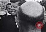 Immagine di John F Kennedy saluto il popolo americano United States USA, 1963, secondo 33 filmato di repertorio 65675034343