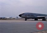 Standbild KC-135 Air Force Tanker Thailand, 1969, aus Sekunde 41 historischem Filmmaterial Videoclip 65675034370