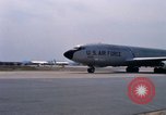 Standbild KC-135 Air Force Tanker Thailand, 1969, aus Sekunde 42 historischem Filmmaterial Videoclip 65675034370
