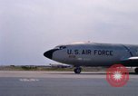Standbild KC-135 Air Force Tanker Thailand, 1969, aus Sekunde 51 historischem Filmmaterial Videoclip 65675034370