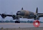 Standbild KC-135 Air Force Tanker Thailand, 1969, aus Sekunde 54 historischem Filmmaterial Videoclip 65675034370