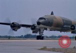 Standbild KC-135 Air Force Tanker Thailand, 1969, aus Sekunde 58 historischem Filmmaterial Videoclip 65675034370