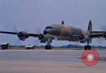 Standbild KC-135 Air Force Tanker Thailand, 1969, aus Sekunde 62 historischem Filmmaterial Videoclip 65675034370