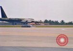 Standbild B-52 Thailand, 1969, aus Sekunde 61 historischem Filmmaterial Videoclip 65675034371