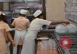 Standbild modulare Speisesaal Thailand, 1969, aus Sekunde 17 historischem Filmmaterial Videoclip 65675034373