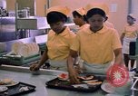 Standbild USAF modulare Dining Hall in U-Tapao Royal Thai Navy Flugplatz Thailand, 1969, aus Sekunde 17 historischem Filmmaterial Videoclip 65675034376