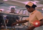 Standbild modulare Speisesaal serviert Airmen bei U-Tapao Royal Thai Navy Flugplatz Thailand, 1969, aus Sekunde 23 historischem Filmmaterial Videoclip 65675034378