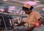 Standbild modulare Speisesaal serviert Airmen bei U-Tapao Royal Thai Navy Flugplatz Thailand, 1969, aus Sekunde 28 historischem Filmmaterial Videoclip 65675034378