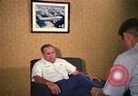Standbild Lieutenant Colonel Joseph M Valenti Thailand, 1972, aus Sekunde 56 historischem Filmmaterial Videoclip 65675034379