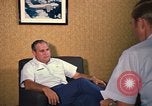 Standbild US Air Force Lieutenant Colonel Joseph M Valenti Thailand, 1972, aus Sekunde 6 historischem Filmmaterial Videoclip 65675034380