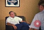 Standbild US Air Force Lieutenant Colonel Joseph M Valenti Thailand, 1972, aus Sekunde 7 historischem Filmmaterial Videoclip 65675034380