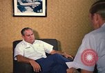 Standbild US Air Force Lieutenant Colonel Joseph M Valenti Thailand, 1972, aus Sekunde 8 historischem Filmmaterial Videoclip 65675034380