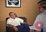 Standbild US Air Force Lieutenant Colonel Joseph M Valenti Thailand, 1972, aus Sekunde 10 historischem Filmmaterial Videoclip 65675034380