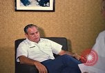 Standbild US Air Force Lieutenant Colonel Joseph M Valenti Thailand, 1972, aus Sekunde 12 historischem Filmmaterial Videoclip 65675034380