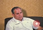 Standbild US Air Force Lieutenant Colonel Joseph M Valenti Thailand, 1972, aus Sekunde 44 historischem Filmmaterial Videoclip 65675034380