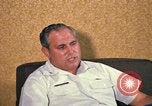 Standbild US Air Force Lieutenant Colonel Joseph M Valenti Thailand, 1972, aus Sekunde 58 historischem Filmmaterial Videoclip 65675034380