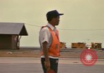 Immagine di C-5un rifornimento a U Tapao-Royal Thai Navy Airfield Della Thailandia, 1972, secondo 25 filmato di repertorio 65675034382
