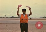 Immagine di C-5un rifornimento a U Tapao-Royal Thai Navy Airfield Della Thailandia, 1972, secondo 27 filmato di repertorio 65675034382