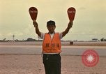 Immagine di C-5un rifornimento a U Tapao-Royal Thai Navy Airfield Della Thailandia, 1972, secondo 29 filmato di repertorio 65675034382