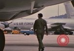 Immagine di C-5un rifornimento a U Tapao-Royal Thai Navy Airfield Della Thailandia, 1972, secondo 52 filmato di repertorio 65675034382