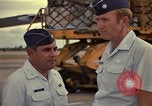 Standbild USAF Oberstleutnant Joseph M Valenti Thailand, 1972, aus Sekunde 16 historischem Filmmaterial Videoclip 65675034385