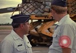 Standbild USAF Oberstleutnant Joseph M Valenti Thailand, 1972, aus Sekunde 20 historischem Filmmaterial Videoclip 65675034385
