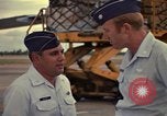 Standbild USAF Oberstleutnant Joseph M Valenti Thailand, 1972, aus Sekunde 24 historischem Filmmaterial Videoclip 65675034385