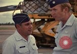 Standbild USAF Oberstleutnant Joseph M Valenti Thailand, 1972, aus Sekunde 25 historischem Filmmaterial Videoclip 65675034385