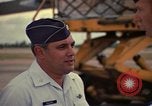Standbild USAF Oberstleutnant Joseph M Valenti Thailand, 1972, aus Sekunde 27 historischem Filmmaterial Videoclip 65675034385