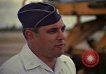 Standbild USAF Oberstleutnant Joseph M Valenti Thailand, 1972, aus Sekunde 30 historischem Filmmaterial Videoclip 65675034385