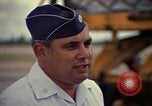 Standbild USAF Oberstleutnant Joseph M Valenti Thailand, 1972, aus Sekunde 49 historischem Filmmaterial Videoclip 65675034385