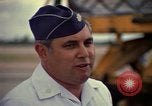 Standbild USAF Oberstleutnant Joseph M Valenti Thailand, 1972, aus Sekunde 50 historischem Filmmaterial Videoclip 65675034385