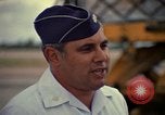 Standbild USAF Oberstleutnant Joseph M Valenti Thailand, 1972, aus Sekunde 52 historischem Filmmaterial Videoclip 65675034385