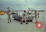 Standbild General Joseph J Nazzaro U-Tapao Royal Thai Air Force Base Thailand, 1967, aus Sekunde 54 historischem Filmmaterial Videoclip 65675034395