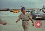 Standbild General Joseph J Nazzaro U-Tapao Royal Thai Air Force Base Thailand, 1967, aus Sekunde 62 historischem Filmmaterial Videoclip 65675034395