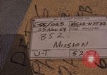 Standbild Air Force Offiziere direkte B-52 Ground Operations U-Tapao Royal Thai Air Force Base Thailand, 1969, aus Sekunde 3 historischem Filmmaterial Videoclip 65675034396