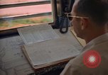 Standbild Air Force Offiziere direkte B-52 Ground Operations U-Tapao Royal Thai Air Force Base Thailand, 1969, aus Sekunde 14 historischem Filmmaterial Videoclip 65675034396