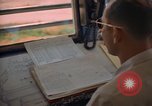 Standbild Air Force Offiziere direkte B-52 Ground Operations U-Tapao Royal Thai Air Force Base Thailand, 1969, aus Sekunde 16 historischem Filmmaterial Videoclip 65675034396