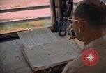 Standbild Air Force Offiziere direkte B-52 Ground Operations U-Tapao Royal Thai Air Force Base Thailand, 1969, aus Sekunde 18 historischem Filmmaterial Videoclip 65675034396