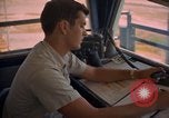 Standbild Air Force Offiziere direkte B-52 Ground Operations U-Tapao Royal Thai Air Force Base Thailand, 1969, aus Sekunde 24 historischem Filmmaterial Videoclip 65675034396