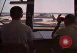 Standbild Air Force Offiziere direkte B-52 Ground Operations U-Tapao Royal Thai Air Force Base Thailand, 1969, aus Sekunde 58 historischem Filmmaterial Videoclip 65675034396