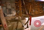 Standbild tanken Schlauch an Centrepoint tanken Ventil U-Tapao Royal Thai Air Force Base Thailand, 1969, aus Sekunde 6 historischem Filmmaterial Videoclip 65675034397