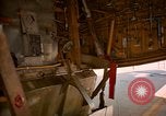 Standbild tanken Schlauch an Centrepoint tanken Ventil U-Tapao Royal Thai Air Force Base Thailand, 1969, aus Sekunde 7 historischem Filmmaterial Videoclip 65675034397